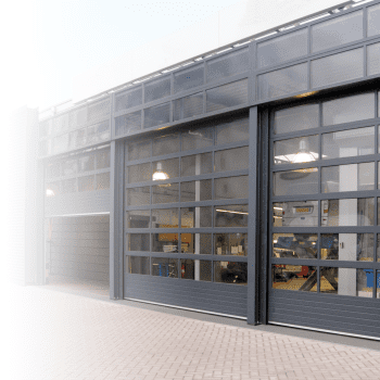 Prodejna nebo garáž? Nabízíme sekční průmyslová vrata která jsou plně glazovaná.